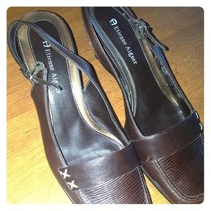 Neptune Heels 7 1/2 M Chocolate Brown